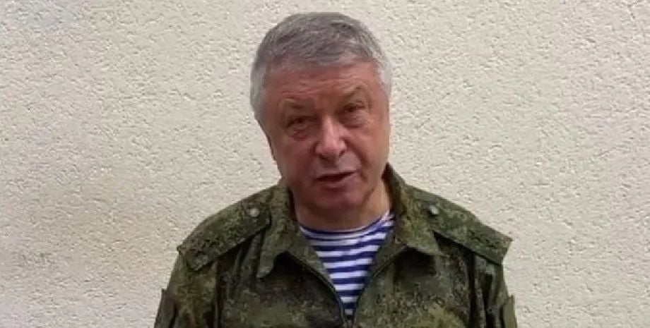 РФ показала "украинца" Любомира Корбу, стрелявшего в Алексеева: видео передачи "киллера" ФСБ