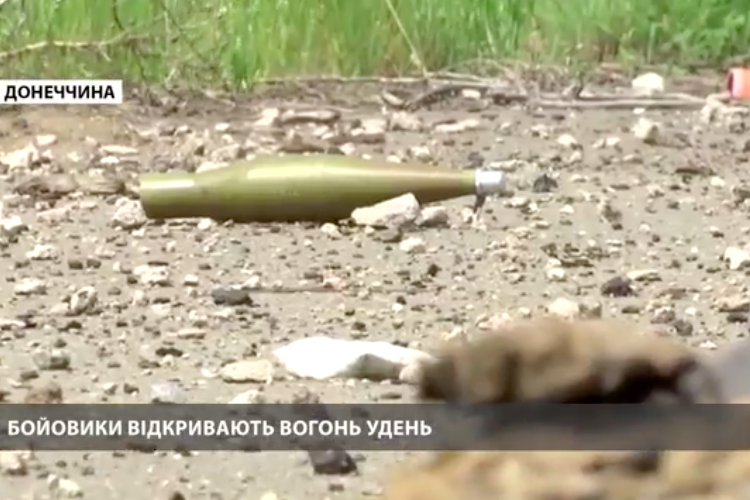 Под Авдеевкой серьезное обострение - по позициям ВСУ бьют с трех сторон, днем и ночью рыщут диверсанты - кадры
