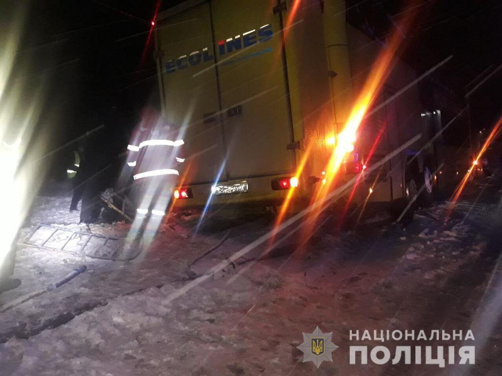 Под Львовом насмерть разбились украинские военные: от  машины ничего не осталось – фото погибших и подробности
