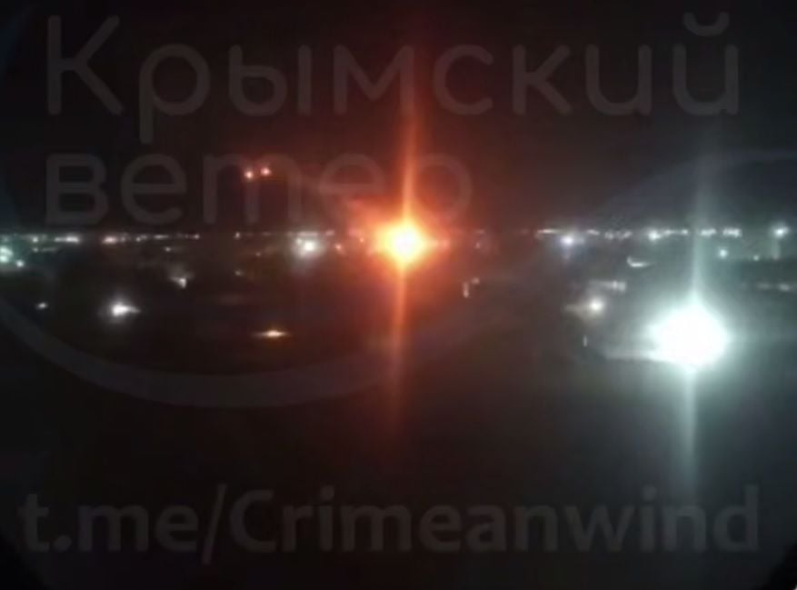 БПЛА ВСУ атаковали Симферополь и Феодосию, заставив нефтебазы гореть назло Путину