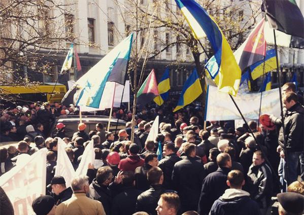 В Киеве митингующие шахтеры требуют встречи с Яценюком. Фото