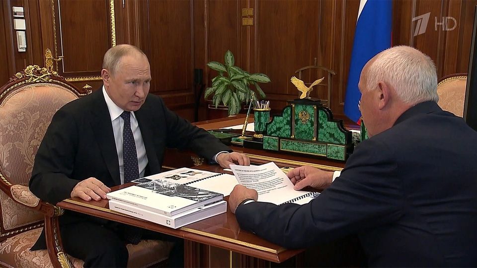 Плани різко змінилися: Путіну доповіли, що оголошена ним мета недосяжна