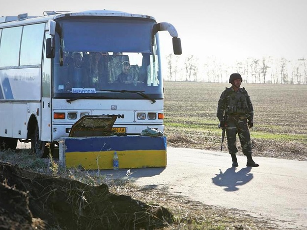 В ДНР назвали введение пропускной системы в Донбассе нарушением условий минского меморандума