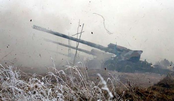 Очевидцы: Микрорайон Текстильщик в Донецке попал под мощный артобстрел