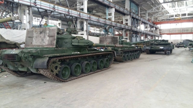 На вооружение украинской армии поступят новые танки Т-80 (фото)