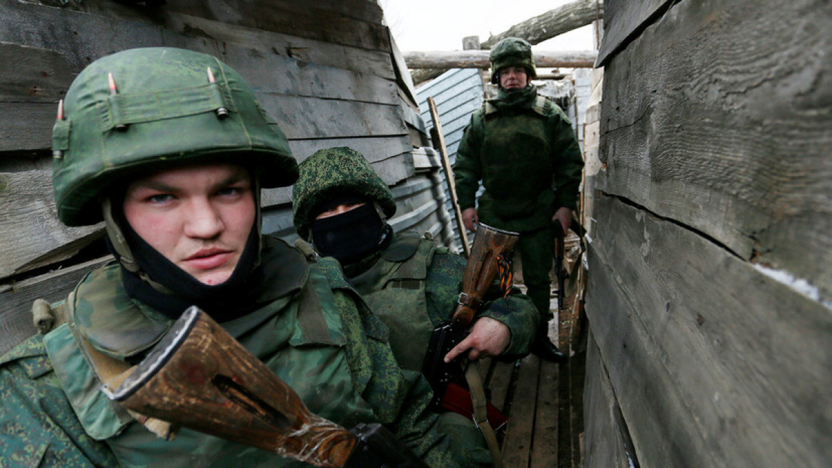 На окраинах Донецка более 10 часов продолжается война, у "ДНР" потери - ситуация обостряется 