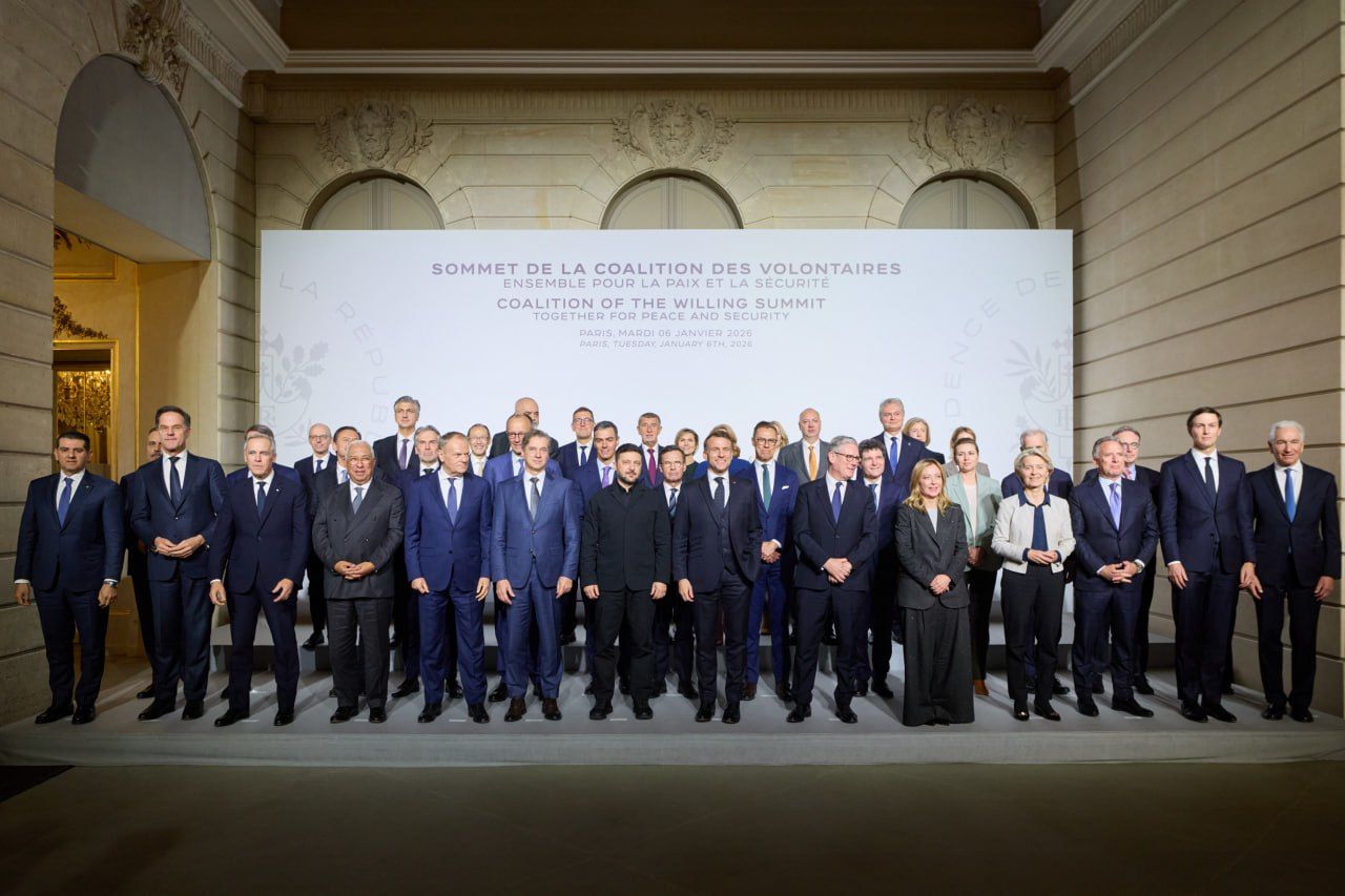 Большой шаг: Зеленский, Макрон и Стармер подписали декларацию о миротворческих силах в Украине