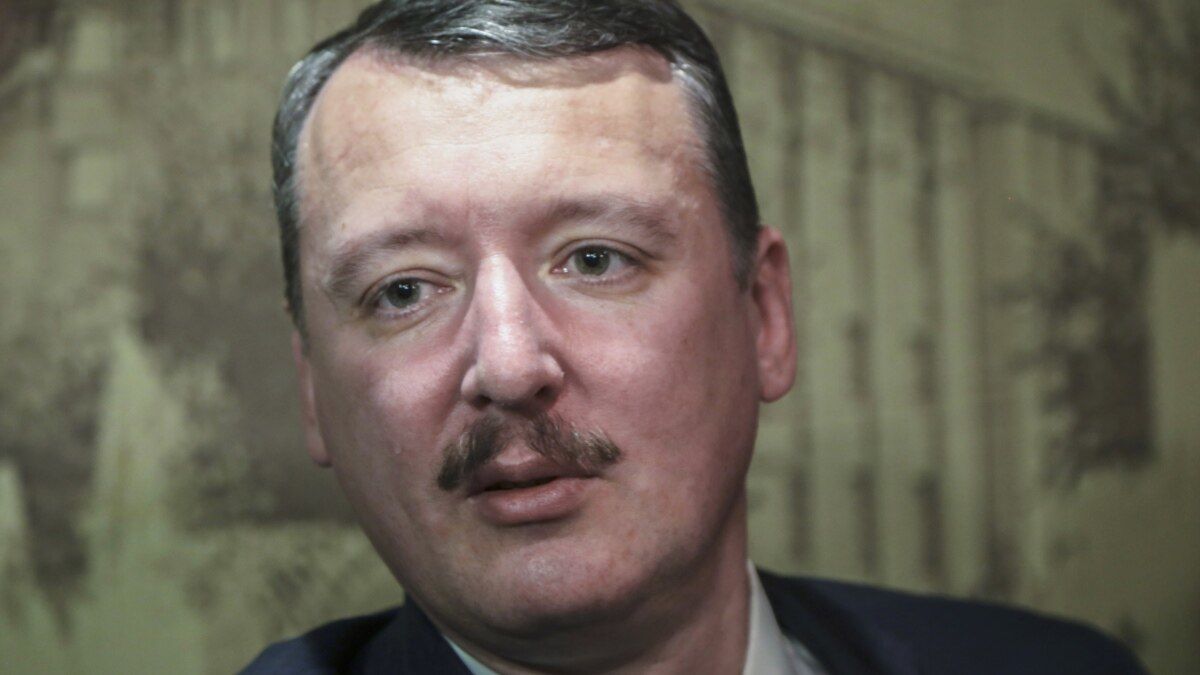 "Расстрелять все политбюро", - Стрелков признал провал РФ в войне с Украиной