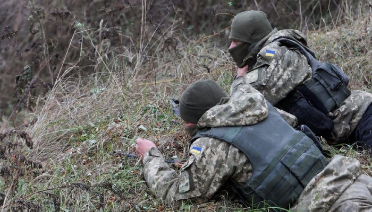 Новогодняя ночь в зоне ООС: боевики 5 раз открывали огонь - детали боя