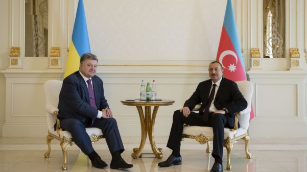 "Украина не признает Карабах": Порошенко поблагодарил Алиева за солидарность в осуждении аннексии Крыма Россией