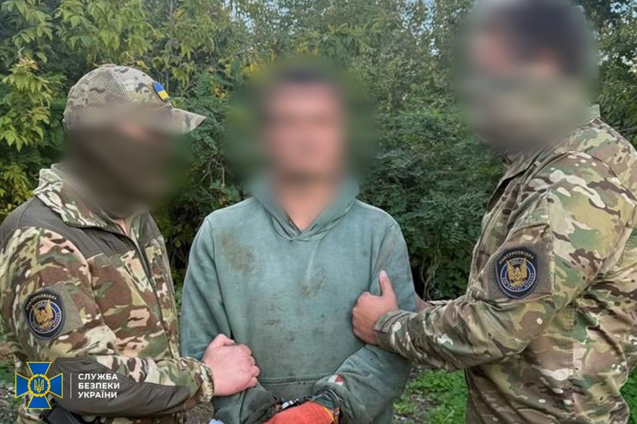 СБУ предотвратила теракты в Харькове: агент ГРУ оборудовал тайники, СВУ доставляли из РФ дронами