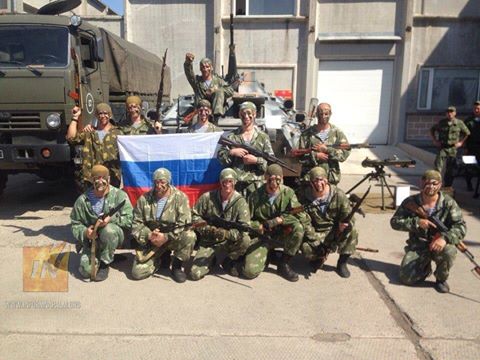 Новые доказательства агрессии: волонтеры опубликовали фото базы военных РФ в Донецке