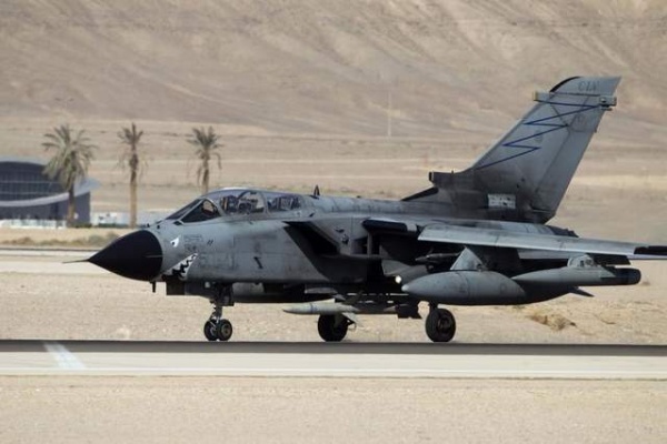 Германия направила в Сирию самолеты "Торнадо" в рамках военной операции