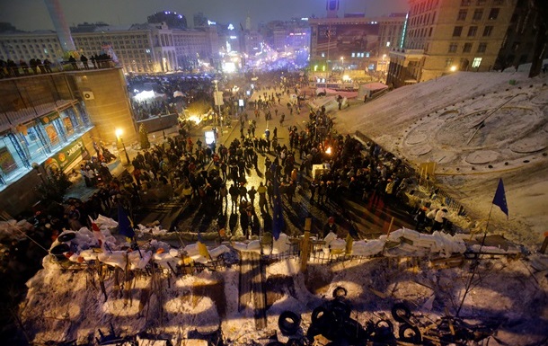 В Киеве на Майдане Независимости собираются активисты на "Ночь памяти"