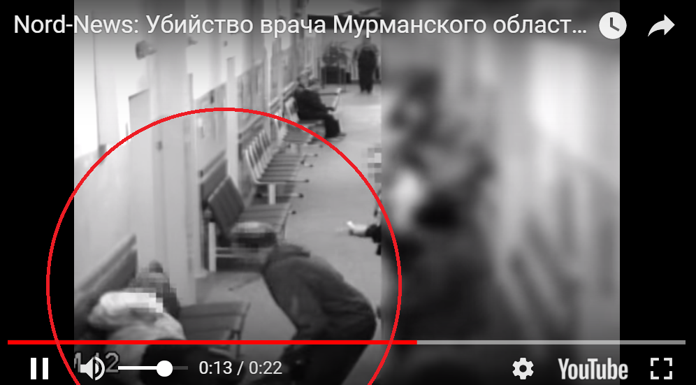 В российском Мурманске врача зарезали прямо в больнице: шокирующее видео момента убийства в онкодиспансере выложили в Сеть - кадры