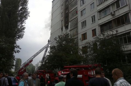 В Сумах произошел взрыв в многоэтажном жилом. Есть пострадавшие