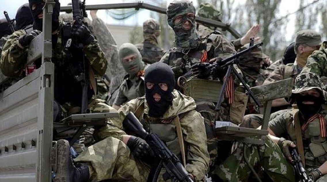 Армия РФ пошла в атаку на Донбассе в ночь на 10 августа, ударив по позициям ООС: подробности 