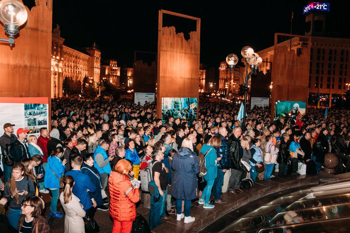 ​В Киеве протестующие выдвинули 6 требований Зеленскому