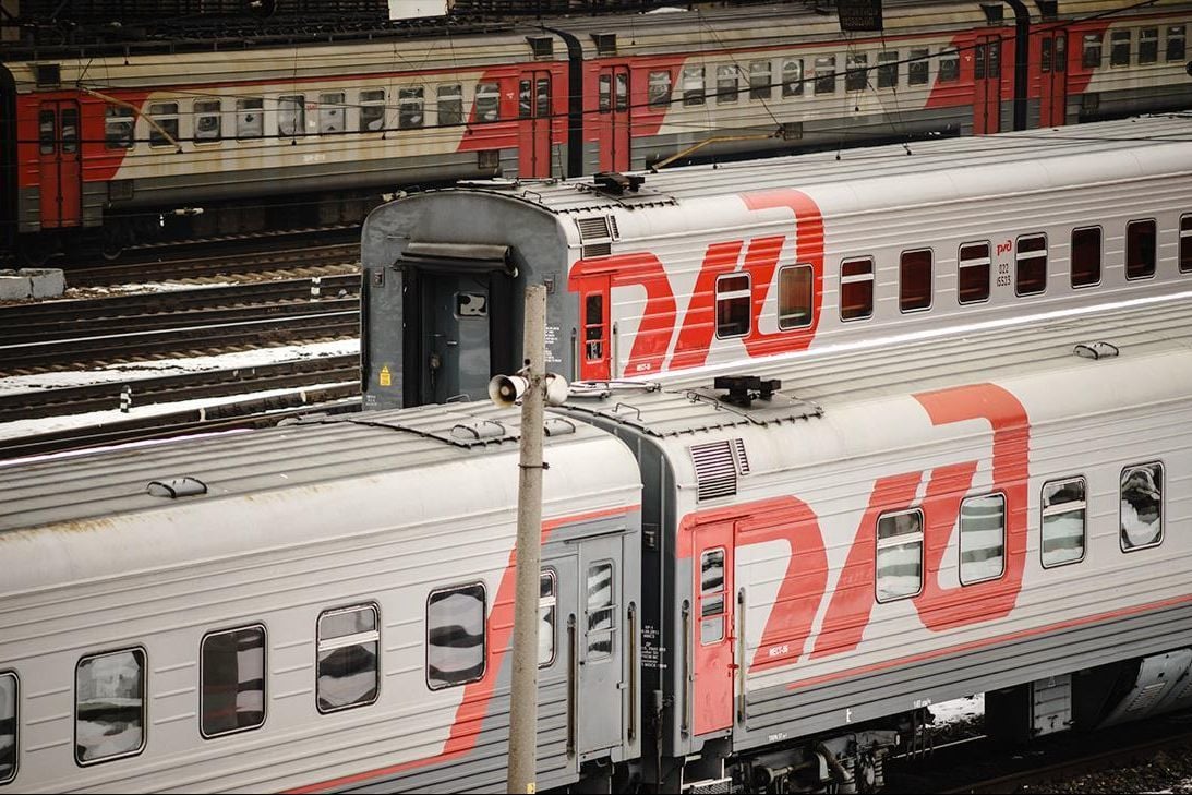 ​Перевозки РЖД рухнули до минимума за 16 лет: экономика России "сходит с рельсов"