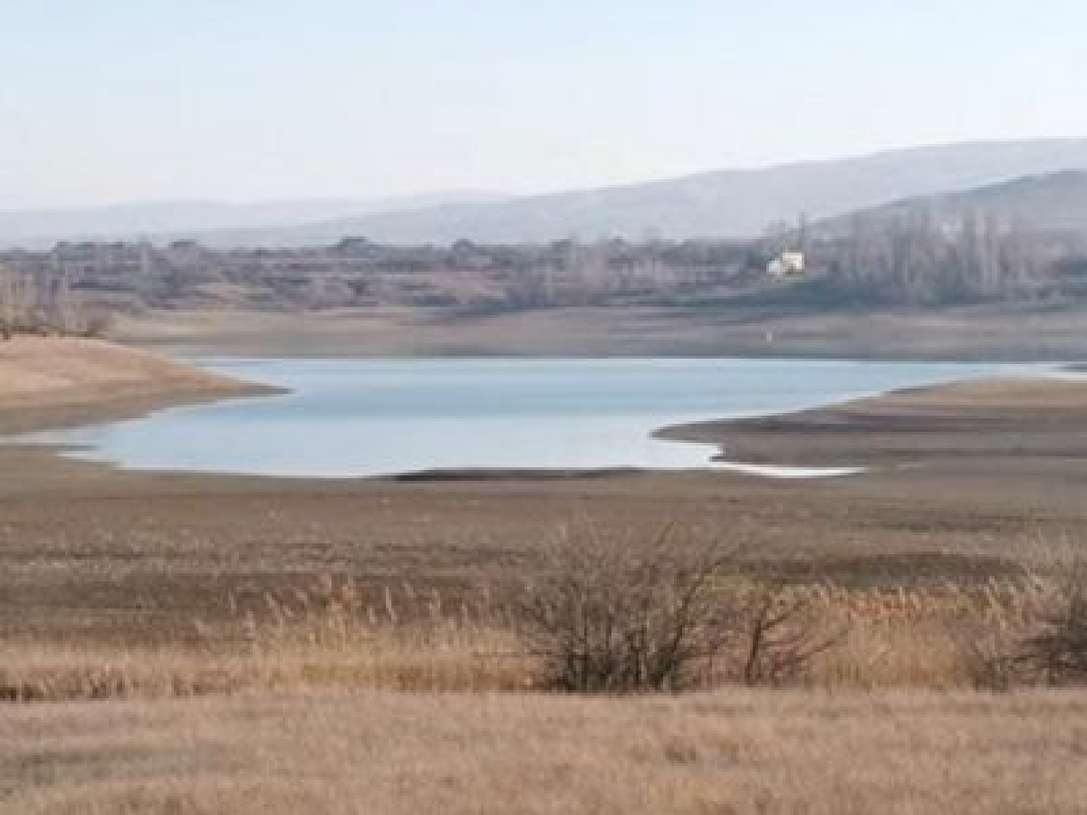 Воды в Крыму все меньше и меньше: высохли даже пещеры на Ай-Петри и горные реки