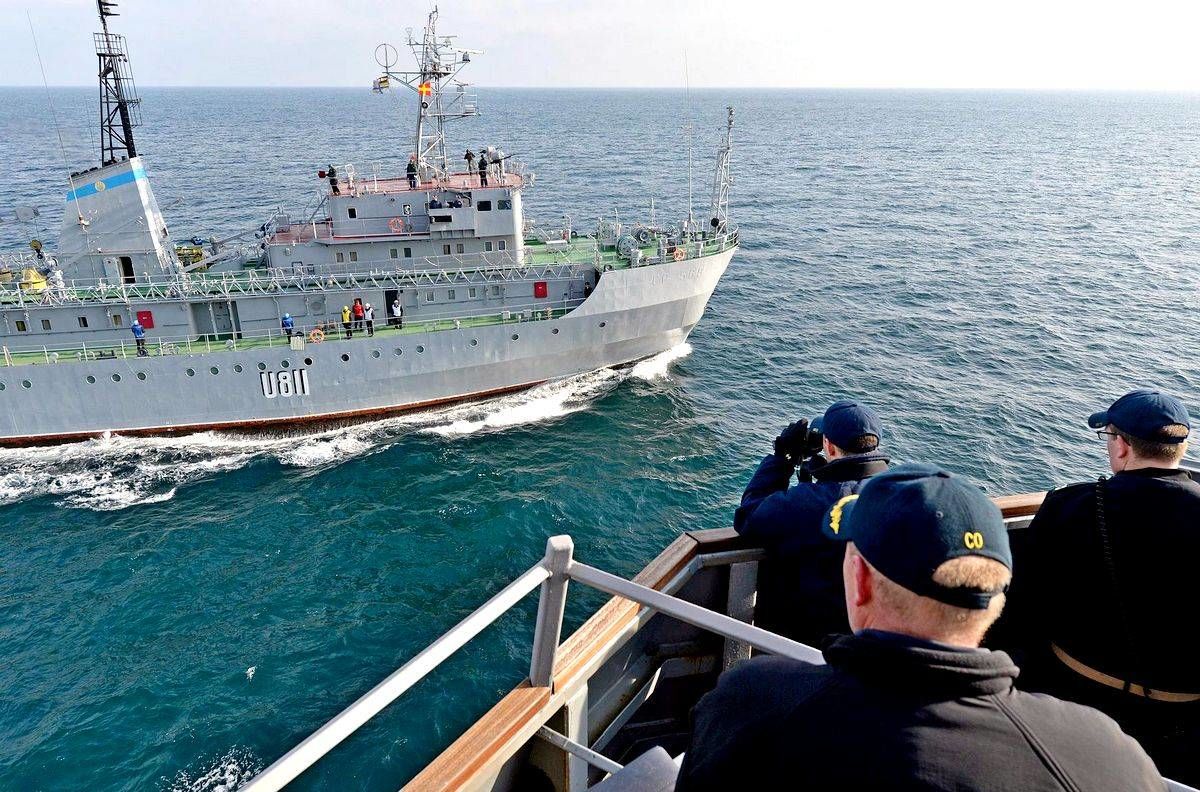 В Сети показали кадры повреждений терпевшего крушение корабля украинского флота "Балта"