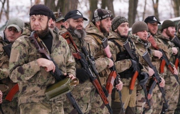 Местные боевики "ДНР" завидуют наемникам из Чечни из-за высоких вознаграждений и доказывают свою правоту кулаками