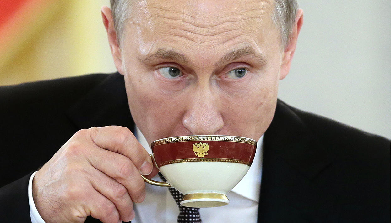 Путин пристроил близкого родственника в правление "Газпрома". Новость официально подтвердили в Кремле