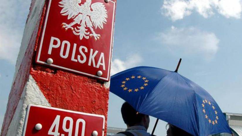 Варшава официально подтвердила запуск работы "черного списка" невъездных чиновников из Украины: Шеремета - первый из перечня, кого завернули на границе