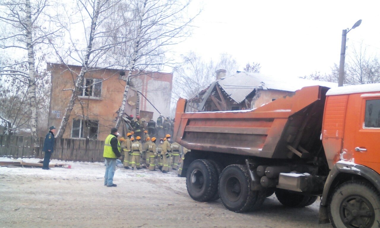 Спасатели в Иваново прекратили работы на месте взорвавшегося дома: страшные кадры разрушений удалось заснять беспилотнику