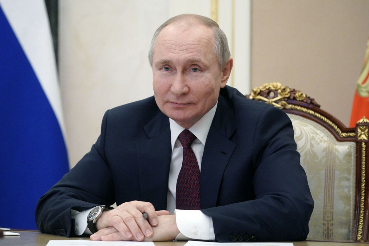 ​Путин экспериментировал с назальным порошком: лидер РФ рассказал, как это было