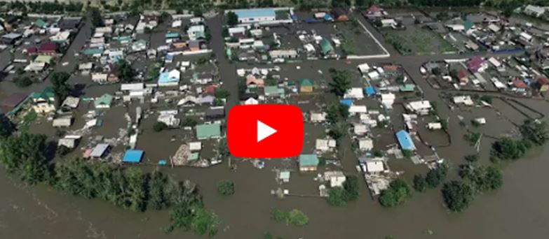 Из-за наводнения в России целый город ушел под воду: снесены дома и затоплены улицы — кадры апокалипсиса
