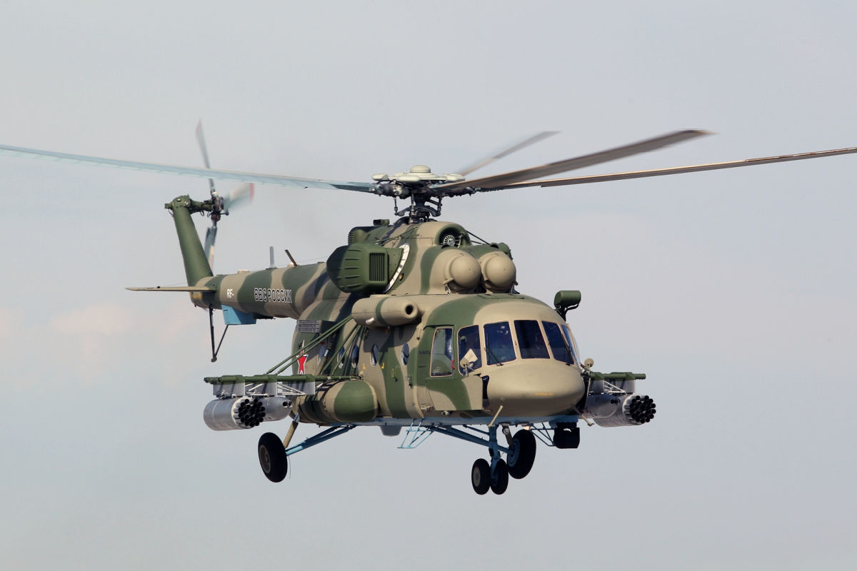 Десантники СОБР разбились на учениях под Мурманском, упав с вертолета "Ми-8" - инцидент попал на видео