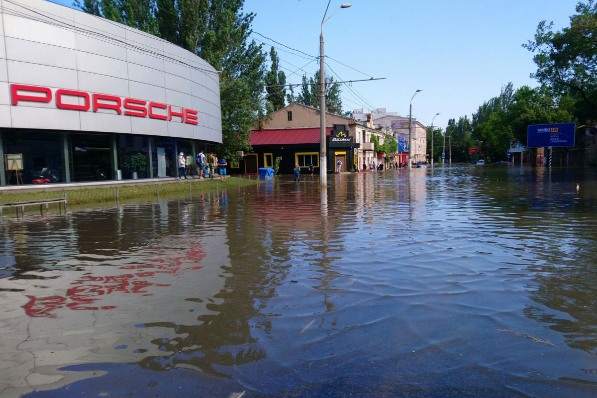 ​Опасность после потопа: в Одессе предупредили о риске заражения воды и продуктов