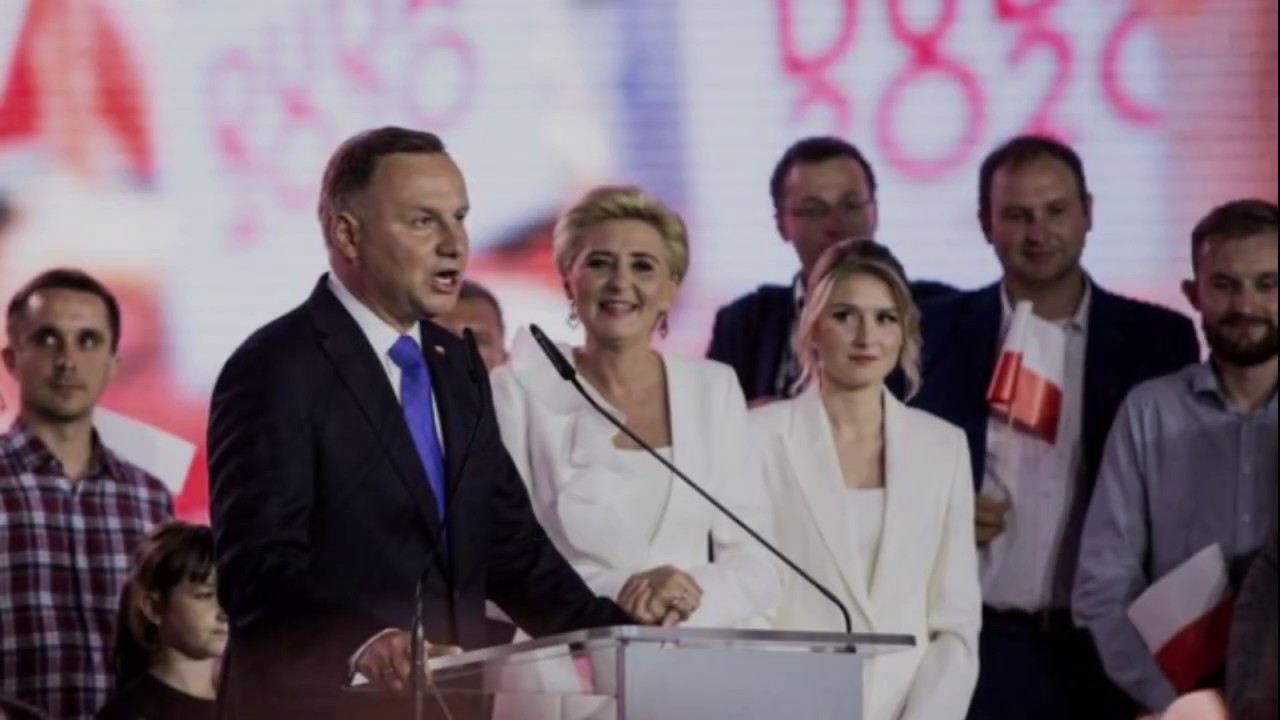 Российские пранкеры предложили президенту Польши забрать у Украины Львов – Дуда резко ответил