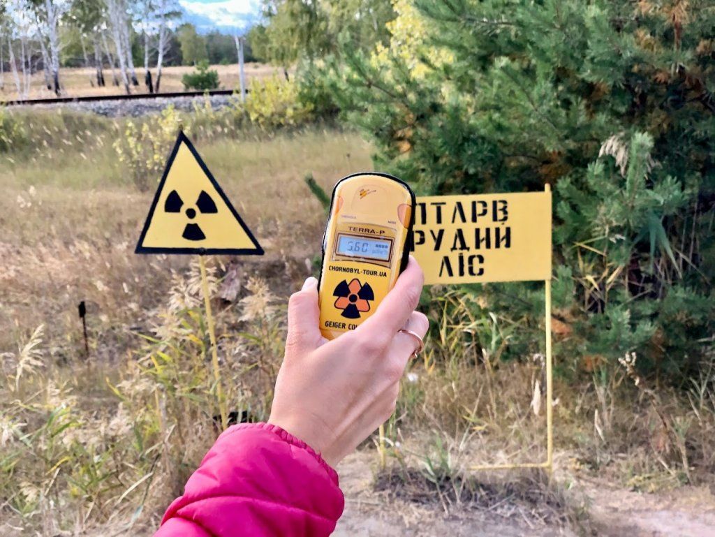 ​В Чернобыле нашли облученный сухпаек оккупантов, а рывшим там окопы осталось жить максимум год