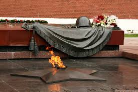 В России ко Дню Победы сняли скандальный клип с голыми детьми