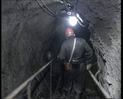 Горняки, заблокированные на шахте в Макеевке, подняты на поверхность