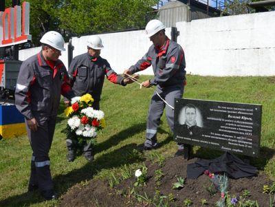 На Авдеевском коксохиме почтили память девяти рабочих, погибших под обстрелами террористов 'ДНР'  