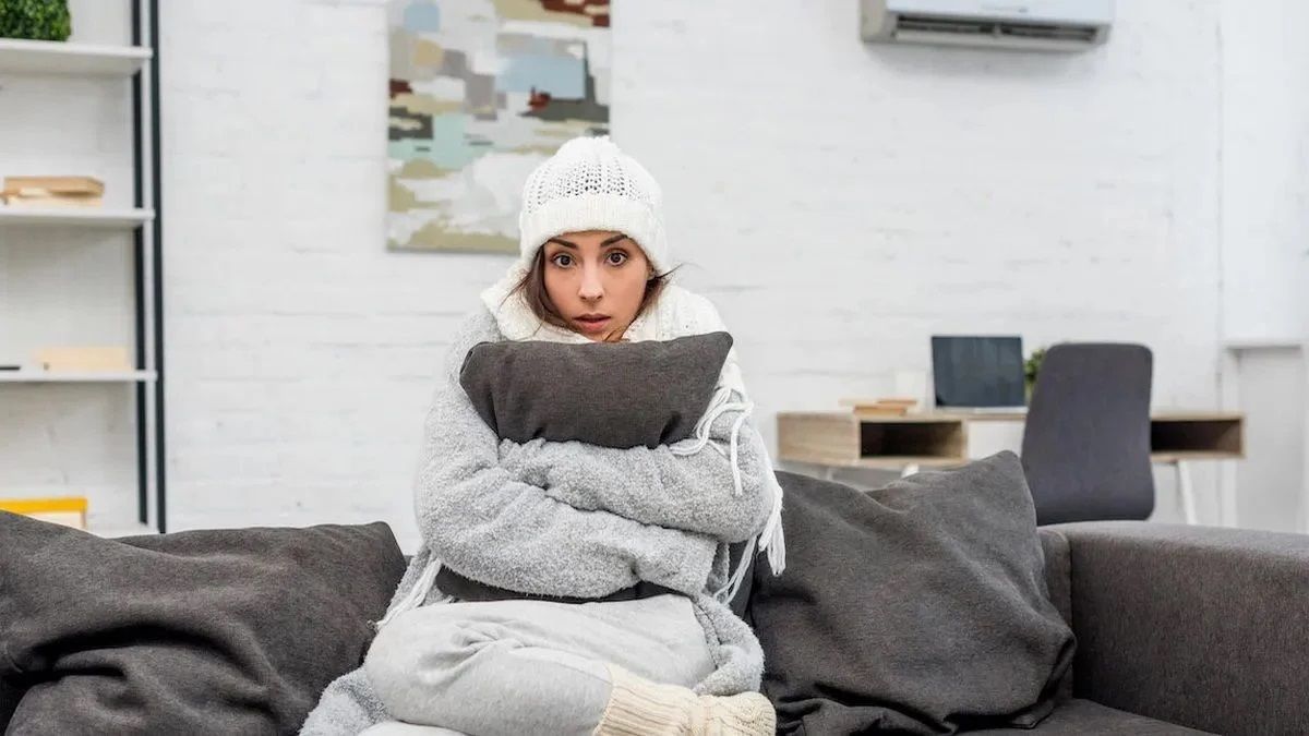 Как быстро согреться в квартире без отопления: 4 рабочих лайфхака