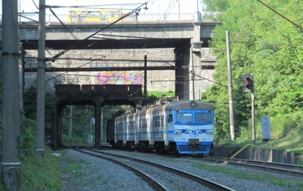 Укрзализныця: Поезд Киев-Луганск переполнен "зайцами"