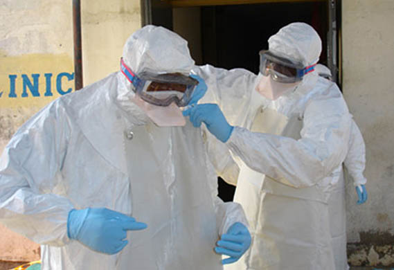 В Канаде госпитализировано два человека с подозрением на Эболу