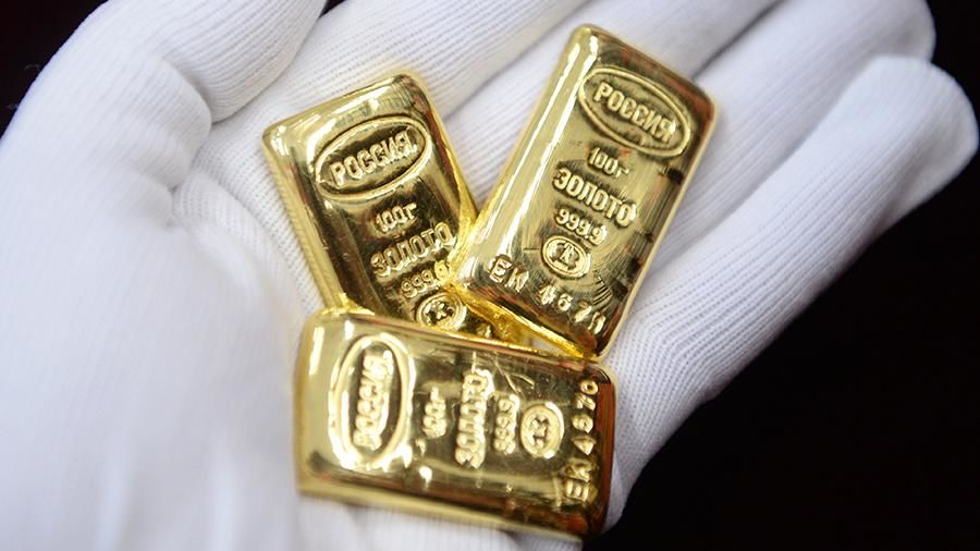 Банки вывезли рекордное количество золота из РФ перед "спецоперацией" Путина