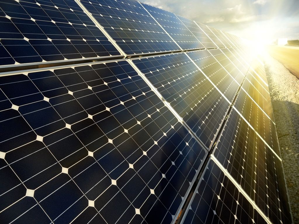 Ученые подсчитали, сколько понадобится солнечных батарей, чтобы обеспечить энергией весь мир