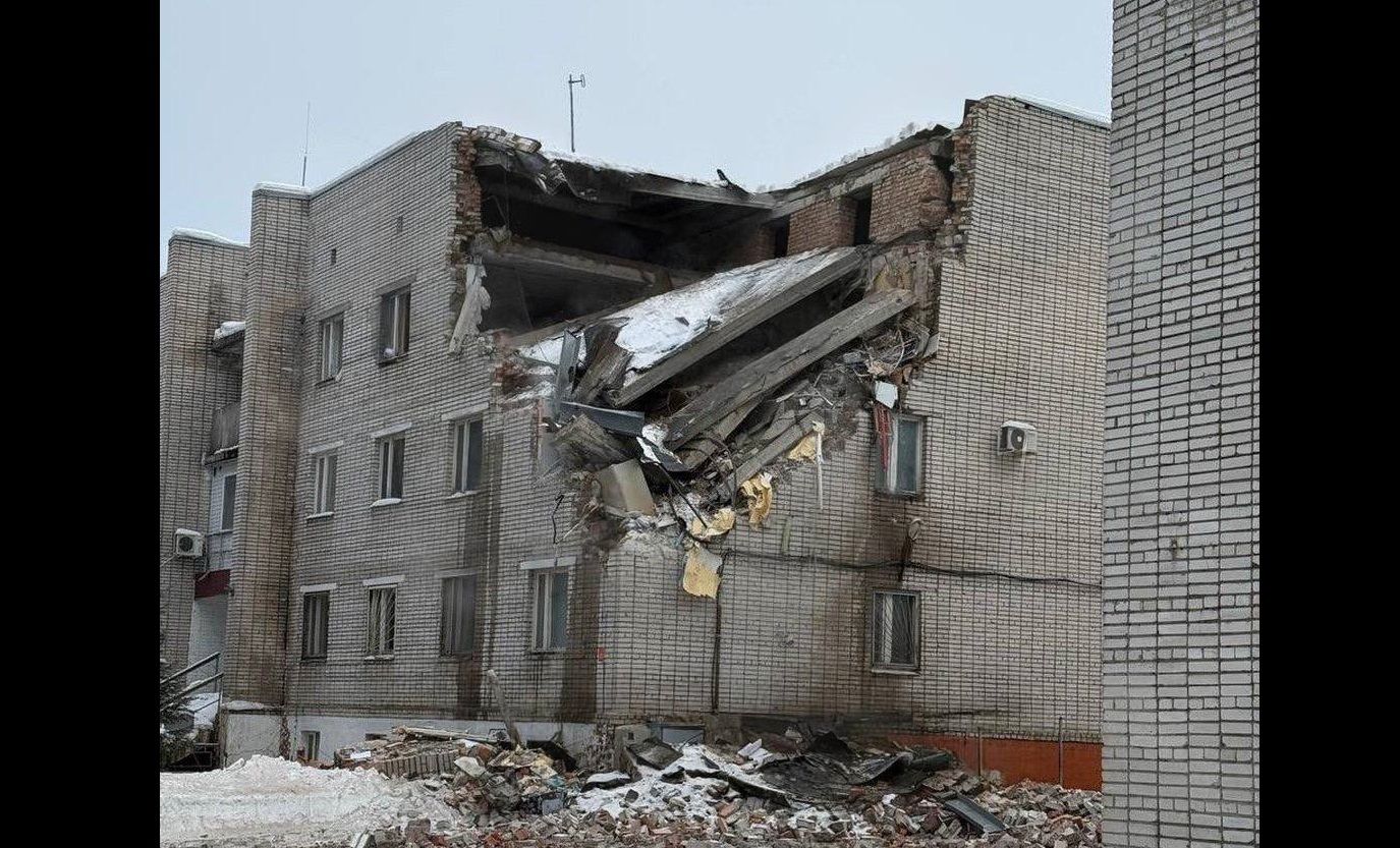 В РФ подорвана комендатура, где готовили танкистов для войны с Украиной, – рухнула крыша, есть погибшие