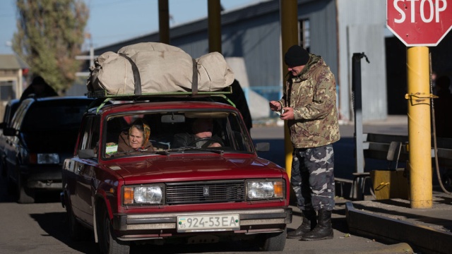 Украина усиливает пограничный контроль в Донбассе