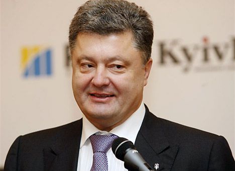 Порошенко освободил от налогов импорт военной техники