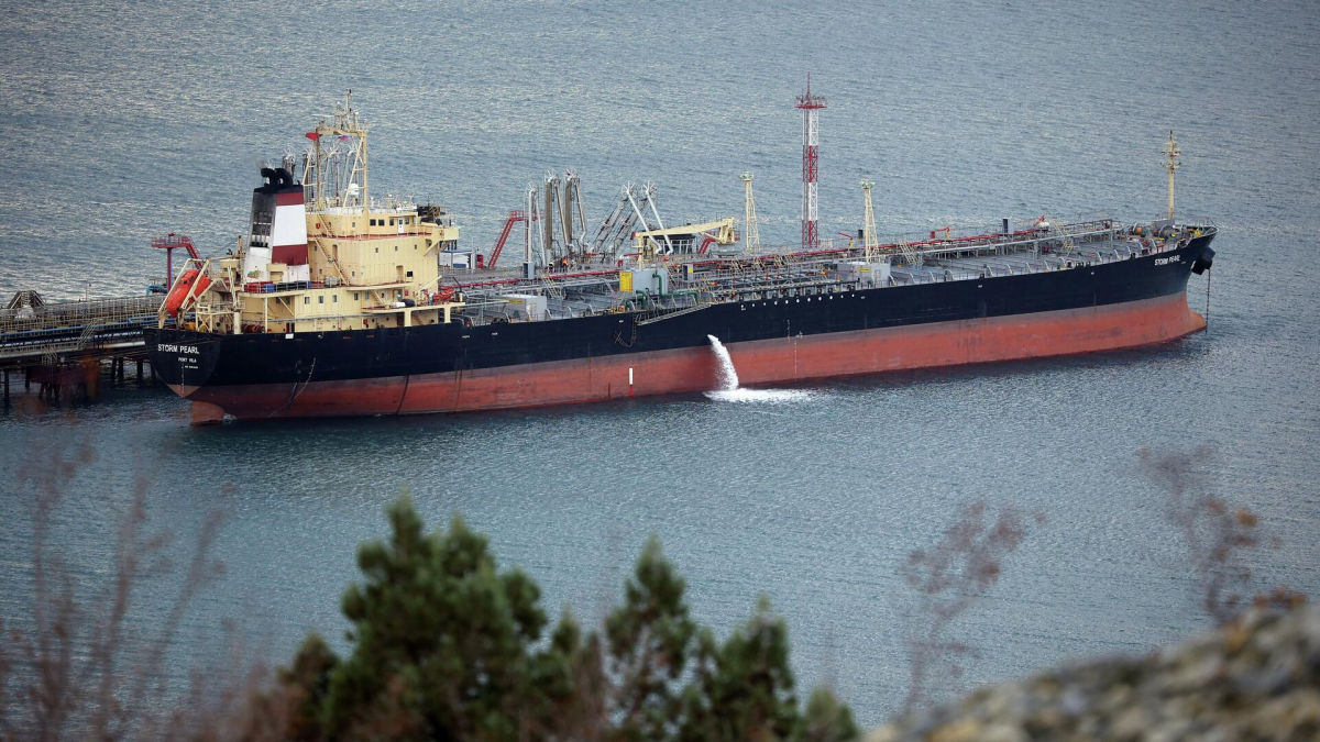 США продлили Казахстану лицензию на транзит российской нефти в Китай