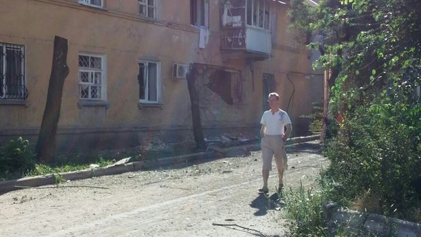 Последствия очередного обстрела Донецка