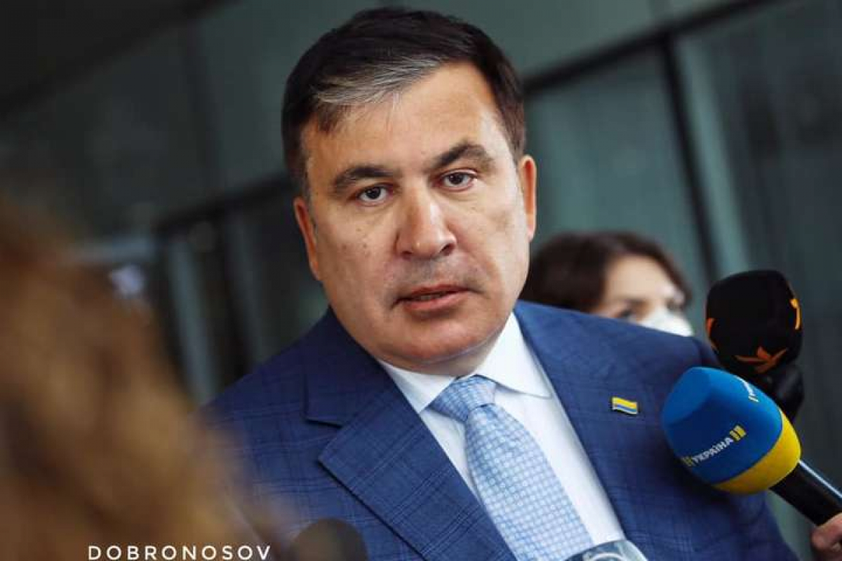 Саакашвили избили в Греции: нападение попало на видео, появилось фото преступника