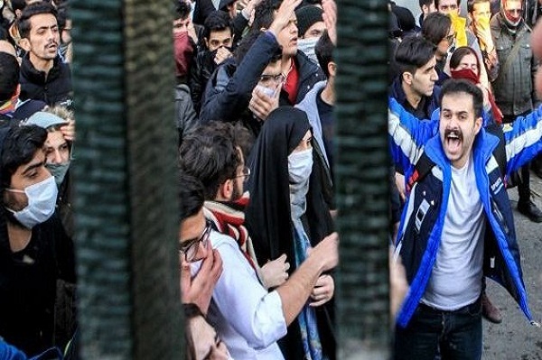 "Враги Ирана использовали разные способы для создания проблем исламской системе", - Хаменеи прокомментировал масштабные протесты в стране